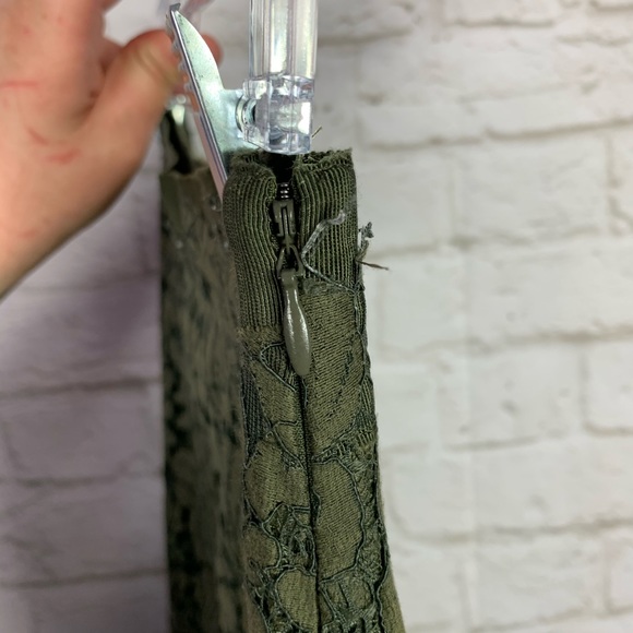 Diane Von Furstenberg Glimmer Lace Pencil Skirt 2 - Picture 4 of 12